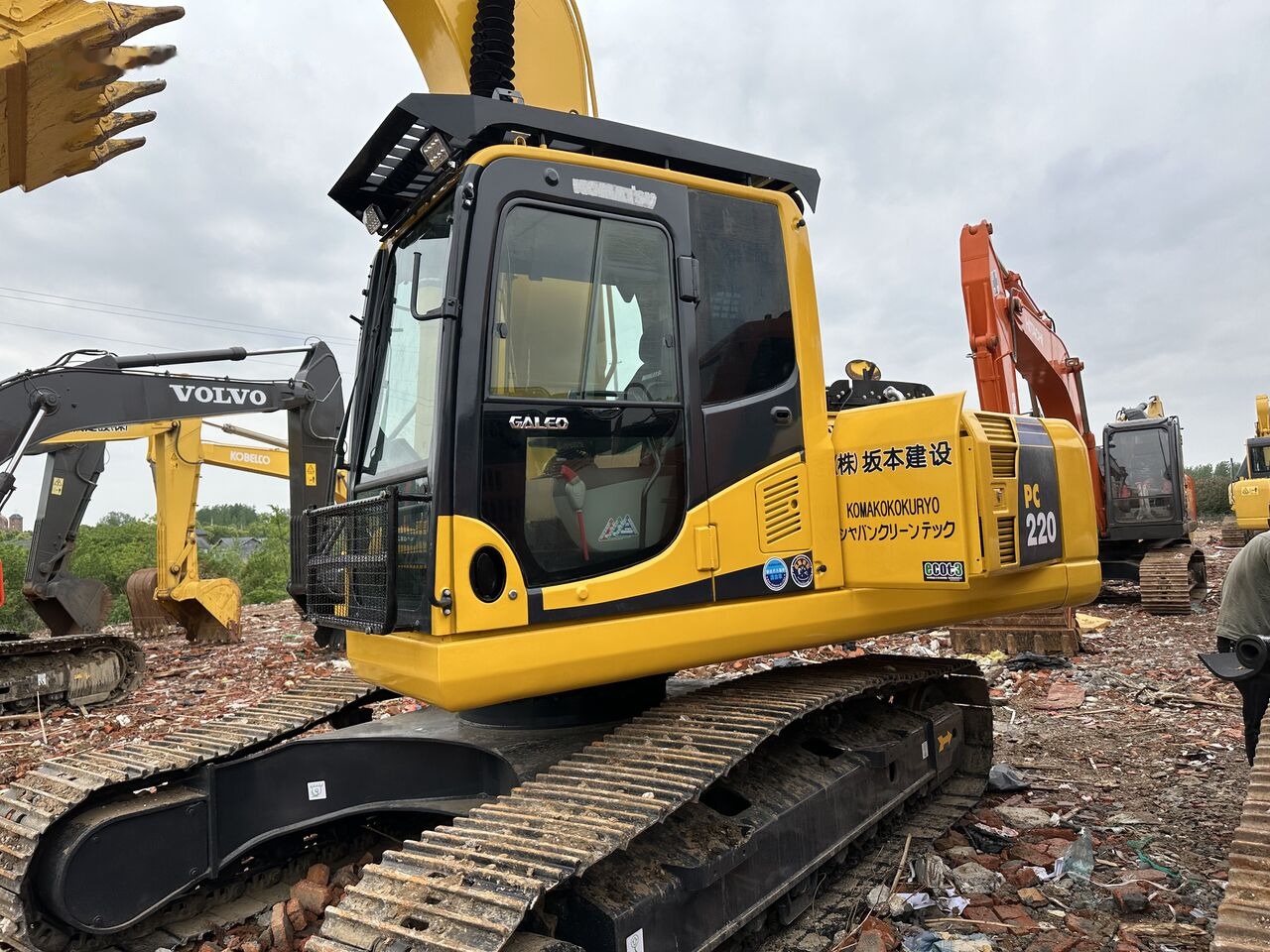 Escavadora de rastos Komatsu PC220-8: foto 8 Escavadora de rastos Komatsu PC220-8: foto 8