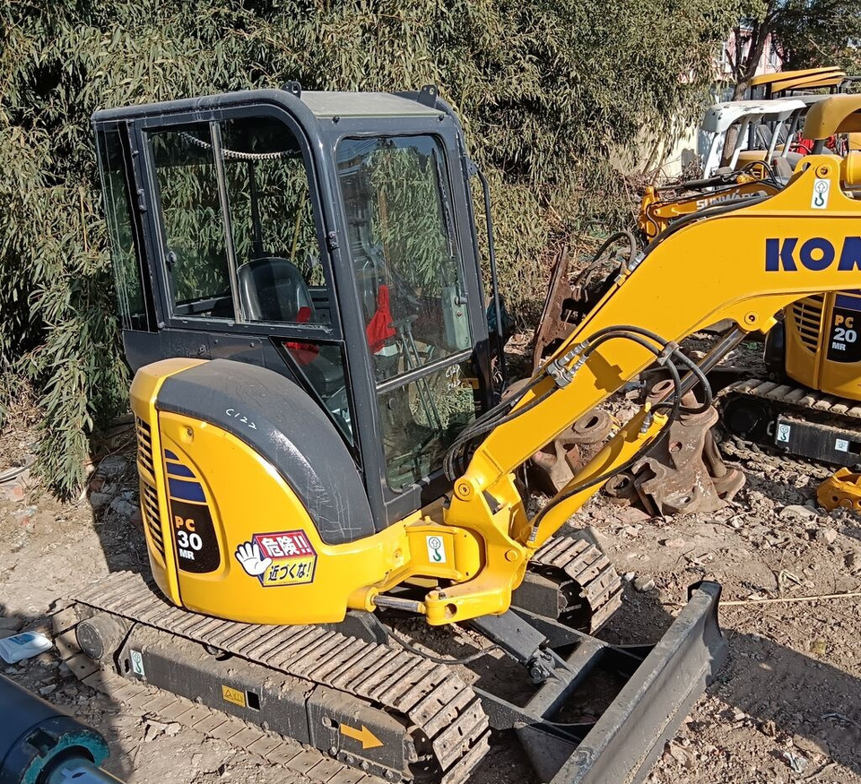 Komatsu PC30MR - Mini escavadeira: foto 4 Komatsu PC30MR - Mini escavadeira: foto 4