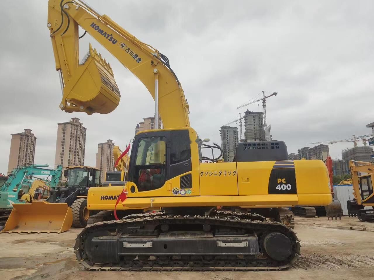 Komatsu PC400-8 - Escavadora de rastos: foto 3 Komatsu PC400-8 - Escavadora de rastos: foto 3