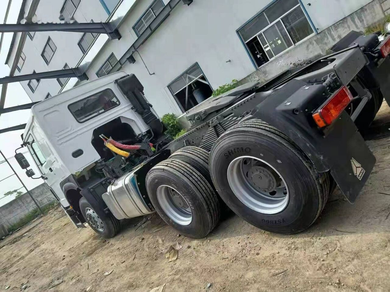 Howo 371 - Tractor: foto 5 Howo 371 - Tractor: foto 5