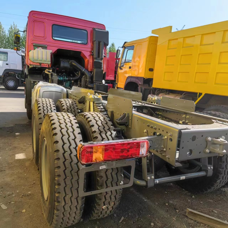 Howo Brandnew unused 371 6X4 - Tractor: foto 2 Howo Brandnew unused 371 6X4 - Tractor: foto 2
