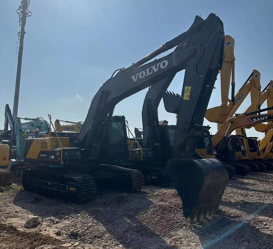 Volvo EC210 - Escavadora de rastos: foto 3 Volvo EC210 - Escavadora de rastos: foto 3