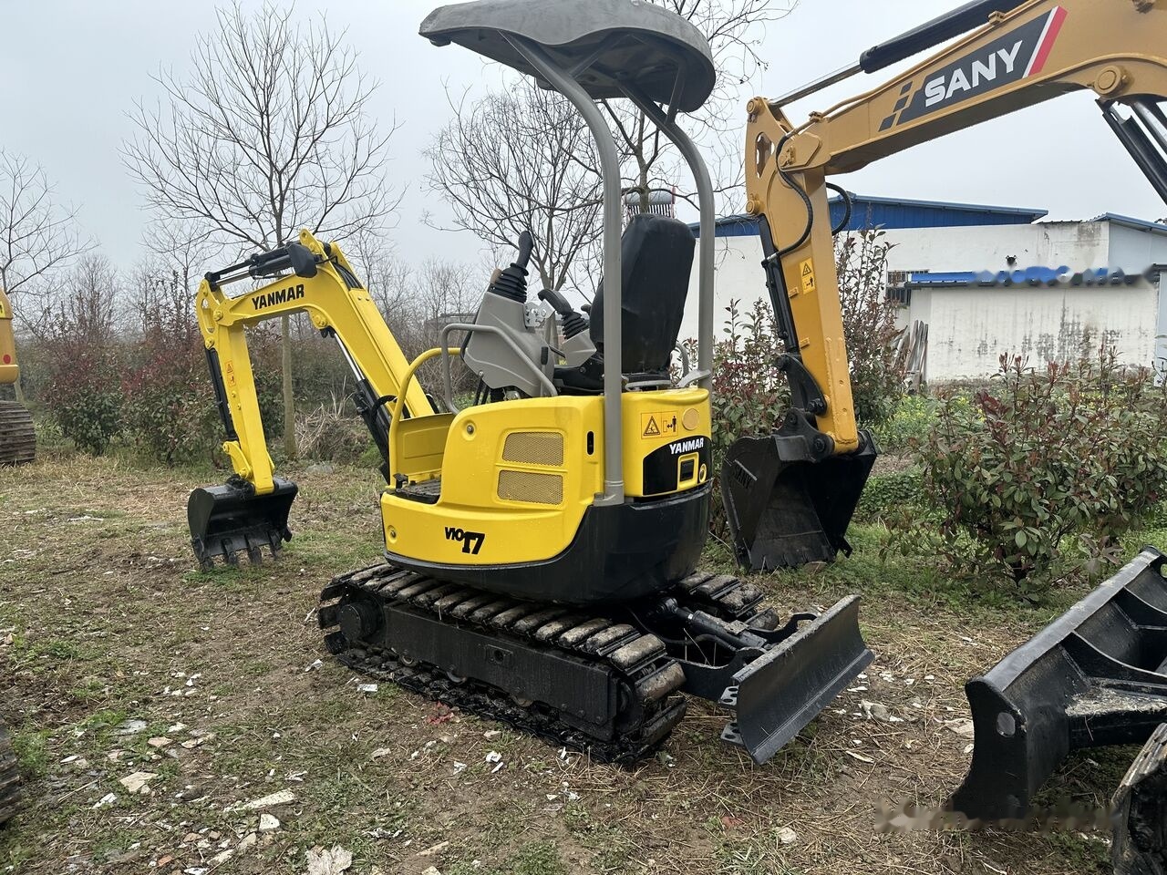 Yanmar VIO17 - Mini escavadeira: foto 1 Yanmar VIO17 - Mini escavadeira: foto 1