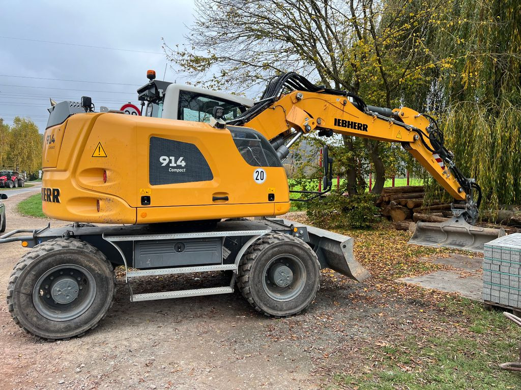 Liebherr A 914 Compact SW 33 Likufix - Escavadeira de rodas: foto 1 Liebherr A 914 Compact SW 33 Likufix - Escavadeira de rodas: foto 1