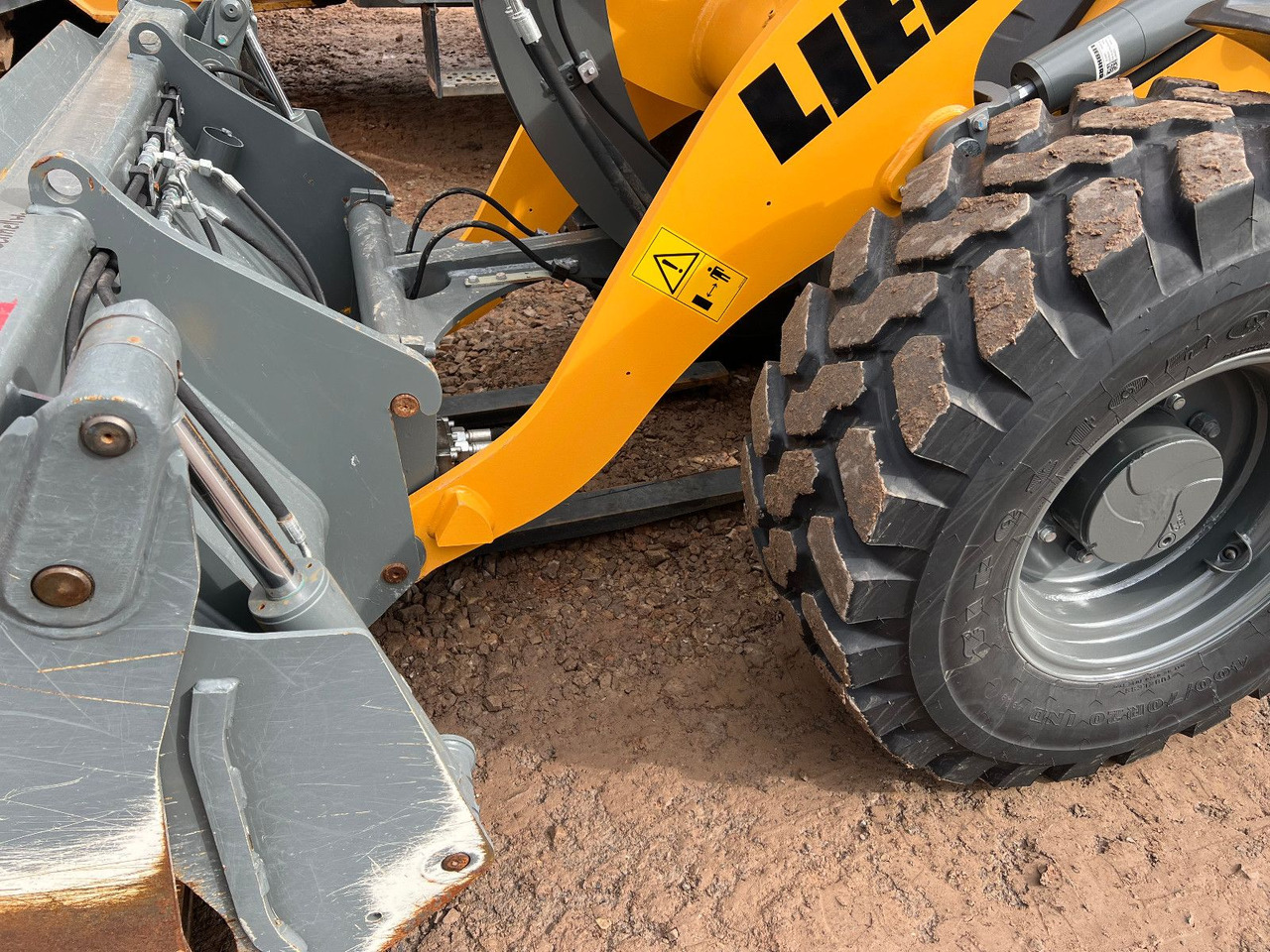 Liebherr L 507 Stereo V Likufix 2x verfügbar - Pá carregadora de rodas: foto 3 Liebherr L 507 Stereo V Likufix 2x verfügbar - Pá carregadora de rodas: foto 3