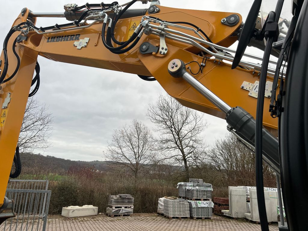 Escavadora de rastos Liebherr R 922 G 6.0-D: foto 6