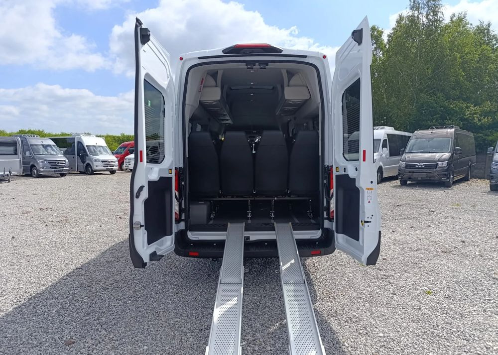 Minibus, Furgão de passageiros novo Ford Transit: foto 6