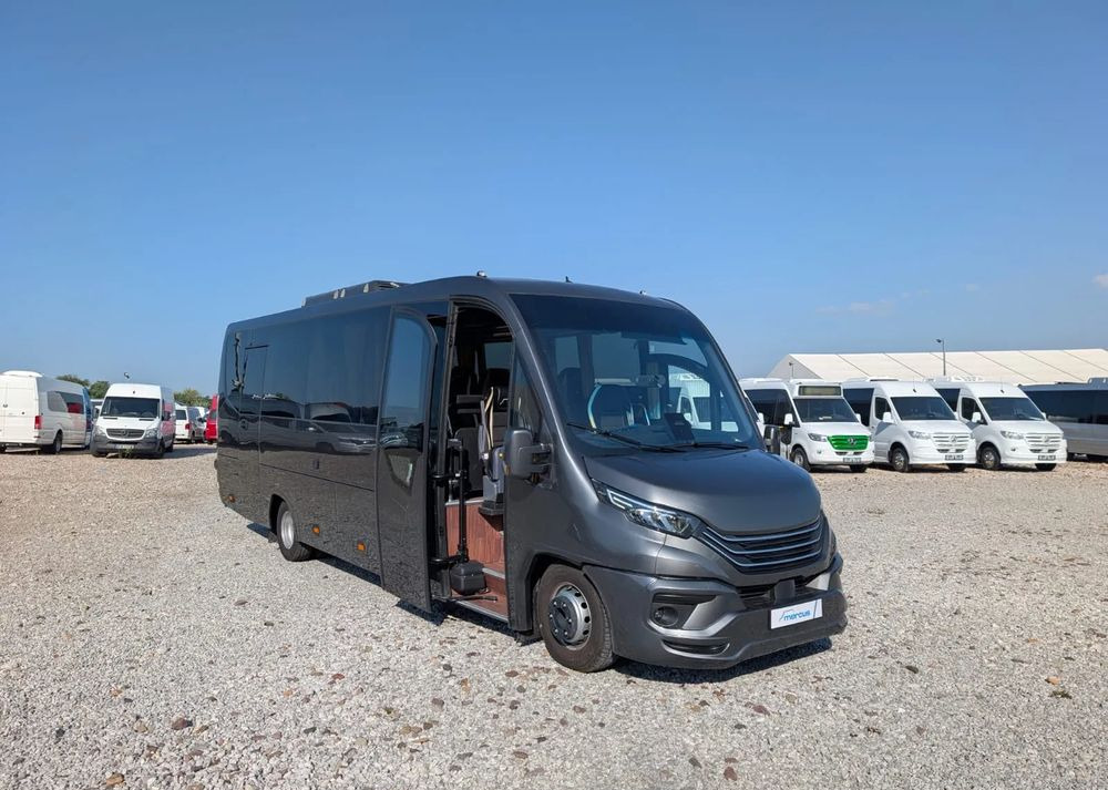 Iveco Daily 70C21 - Minibus, Furgão de passageiros: foto 1 Iveco Daily 70C21 - Minibus, Furgão de passageiros: foto 1