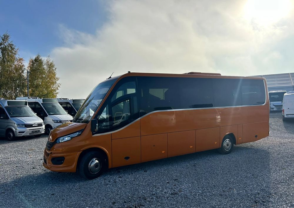 Iveco Daily - Minibus, Furgão de passageiros: foto 3 Iveco Daily - Minibus, Furgão de passageiros: foto 3