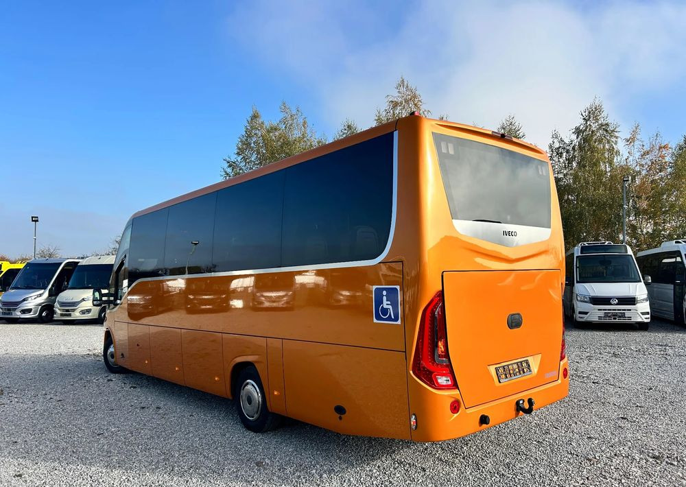 Iveco Daily - Minibus, Furgão de passageiros: foto 4 Iveco Daily - Minibus, Furgão de passageiros: foto 4