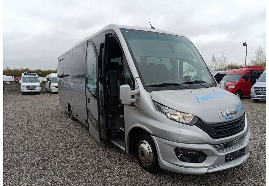 Iveco Mercus Daily 70C21 Nowość 39 miejsc - Minibus, Furgão de passageiros: foto 1 Iveco Mercus Daily 70C21 Nowość 39 miejsc - Minibus, Furgão de passageiros: foto 1