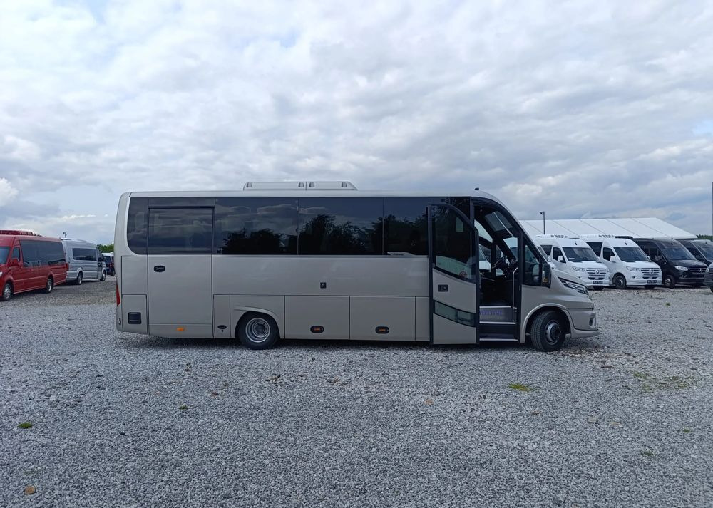 Iveco Mercus Daily 70C21 - Minibus, Furgão de passageiros: foto 3 Iveco Mercus Daily 70C21 - Minibus, Furgão de passageiros: foto 3