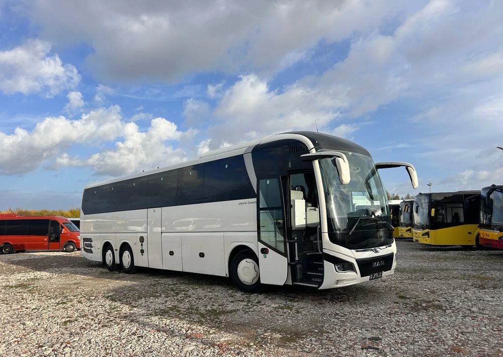MAN LIONS COACH - Autocarro: foto 1 MAN LIONS COACH - Autocarro: foto 1