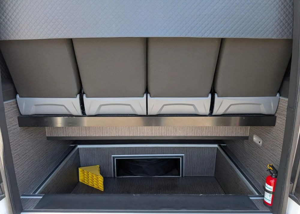 Leasing de  Mercedes-Benz Sprinter 517 Mercedes-Benz Sprinter 517: foto 6