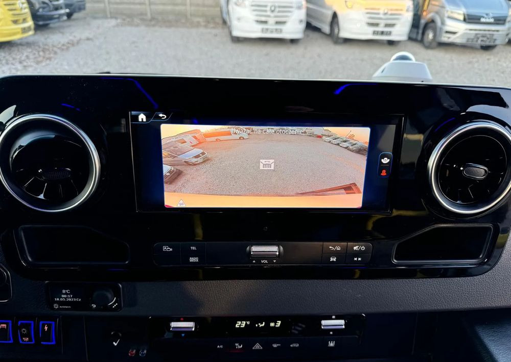 Minibus, Ônibus elétrico novo Mercedes-Benz Sprinter: foto 11