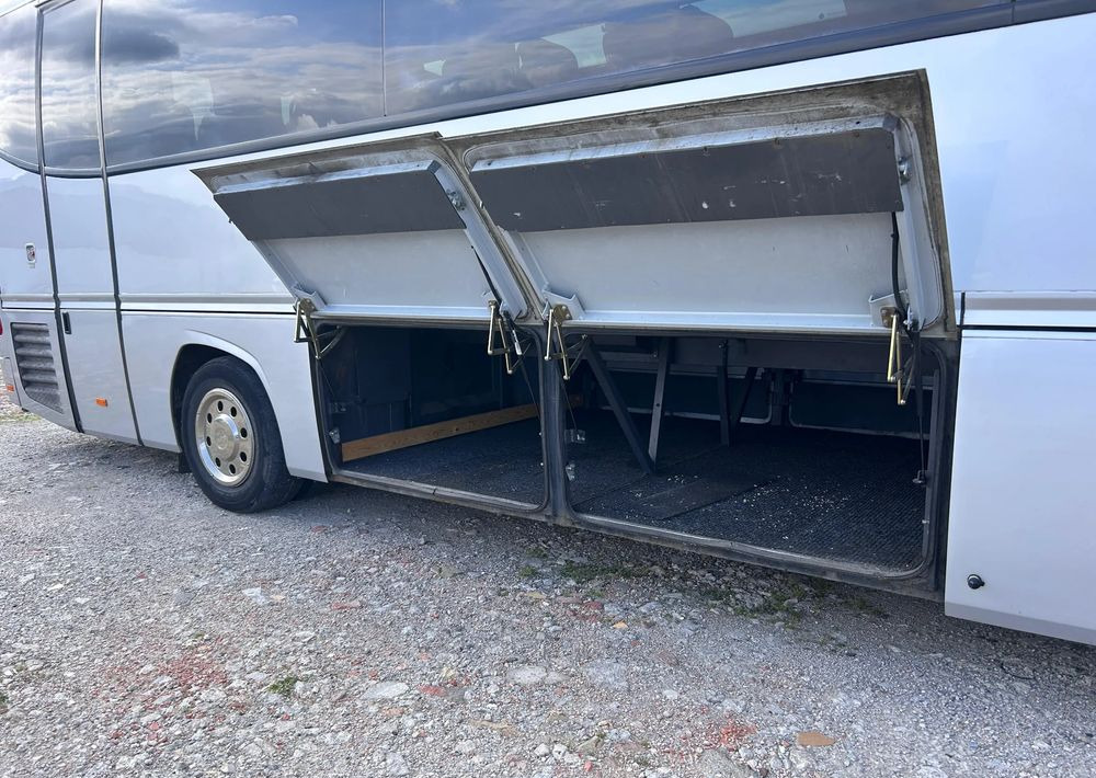 Mercedes-Benz Tourino - Autocarro: foto 4 Mercedes-Benz Tourino - Autocarro: foto 4
