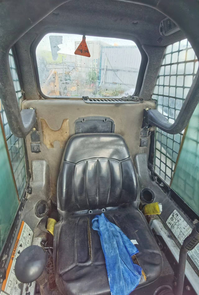 BOBCAT s160 - Mini pá carregadora: foto 4 BOBCAT s160 - Mini pá carregadora: foto 4