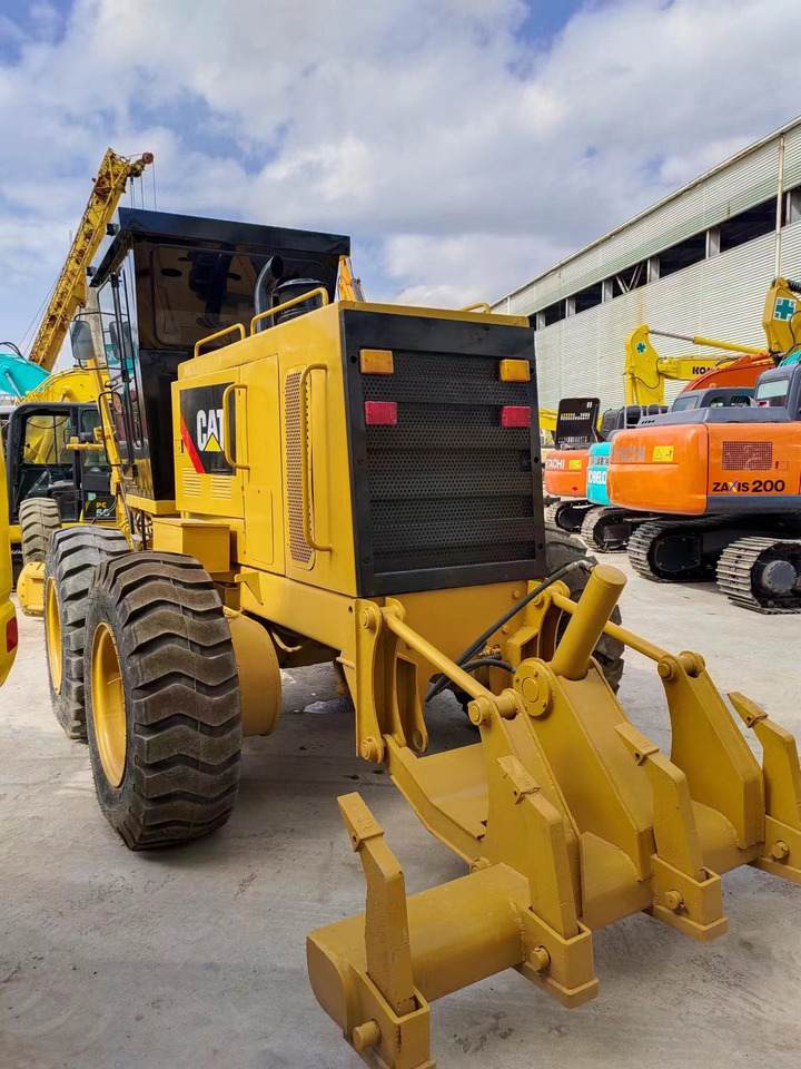 CATERPILLAR 140H - Motoniveladora: foto 5 CATERPILLAR 140H - Motoniveladora: foto 5