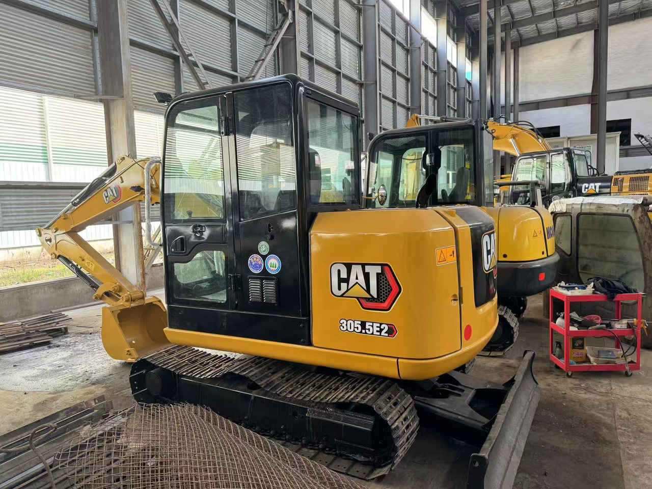 CATERPILLAR 305.5E2 CAT 305 308 306 307 - Mini escavadeira: foto 2 CATERPILLAR 305.5E2 CAT 305 308 306 307 - Mini escavadeira: foto 2