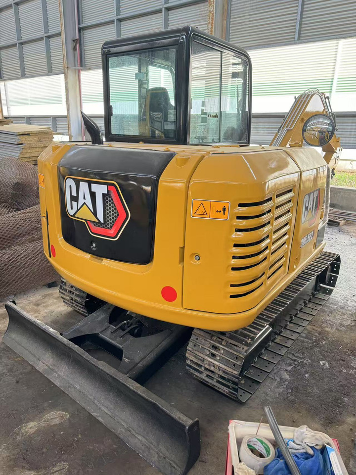 CATERPILLAR 305.5E2 - Mini escavadeira: foto 2 CATERPILLAR 305.5E2 - Mini escavadeira: foto 2