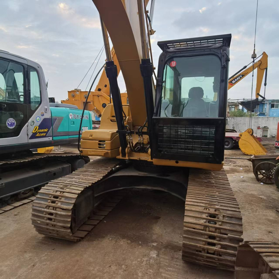 CATERPILLAR 315D - Escavadora de rastos: foto 4 CATERPILLAR 315D - Escavadora de rastos: foto 4