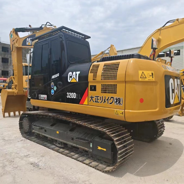 CATERPILLAR 320DL - Escavadora de rastos: foto 4 CATERPILLAR 320DL - Escavadora de rastos: foto 4