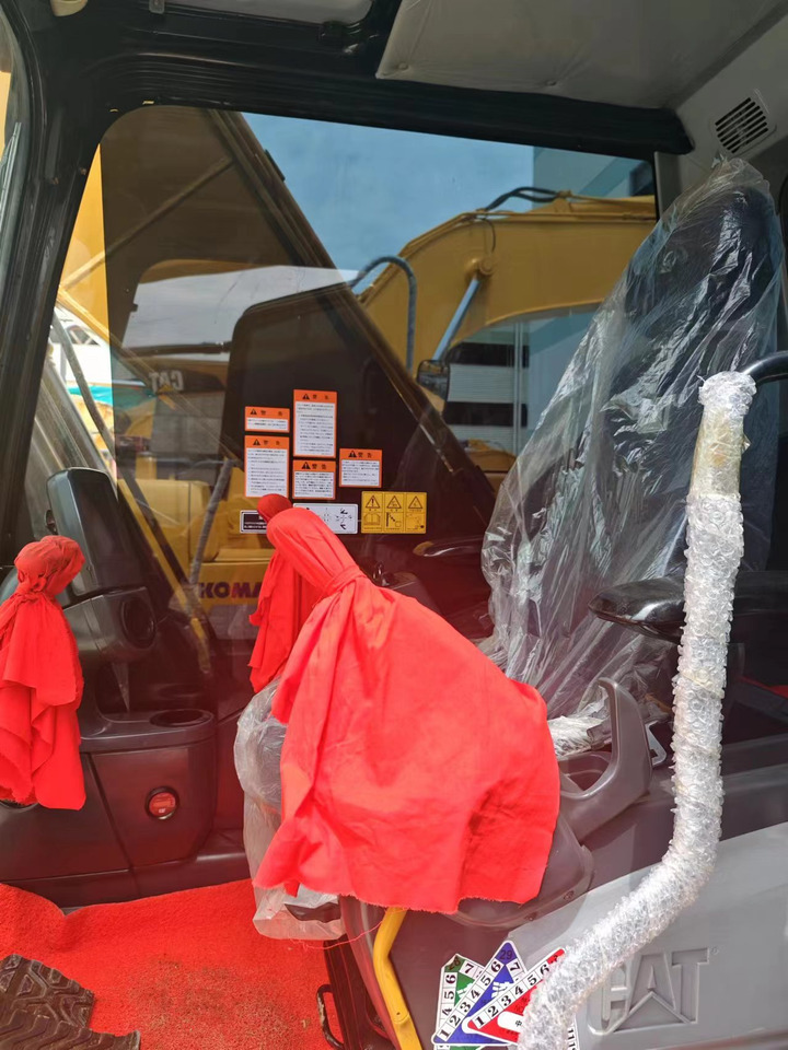 CATERPILLAR 320DL - Escavadora de rastos: foto 5 CATERPILLAR 320DL - Escavadora de rastos: foto 5