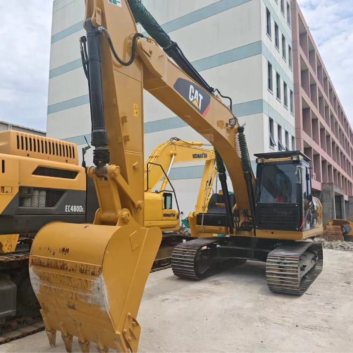CATERPILLAR 320DL - Escavadora de rastos: foto 2 CATERPILLAR 320DL - Escavadora de rastos: foto 2