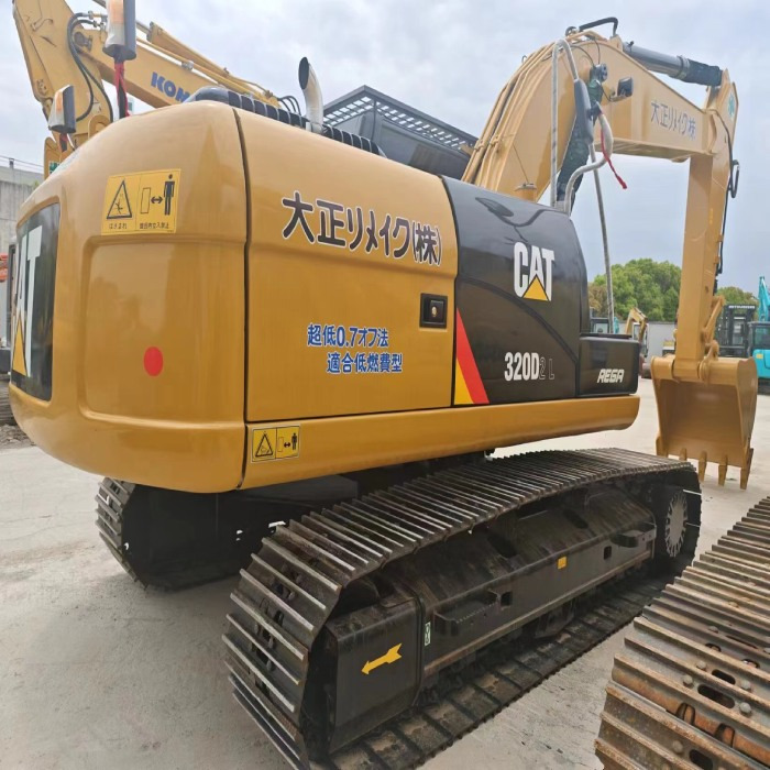 CATERPILLAR CAT 320DL Japan caterpillar brand new - Escavadora de rastos: foto 2 CATERPILLAR CAT 320DL Japan caterpillar brand new - Escavadora de rastos: foto 2