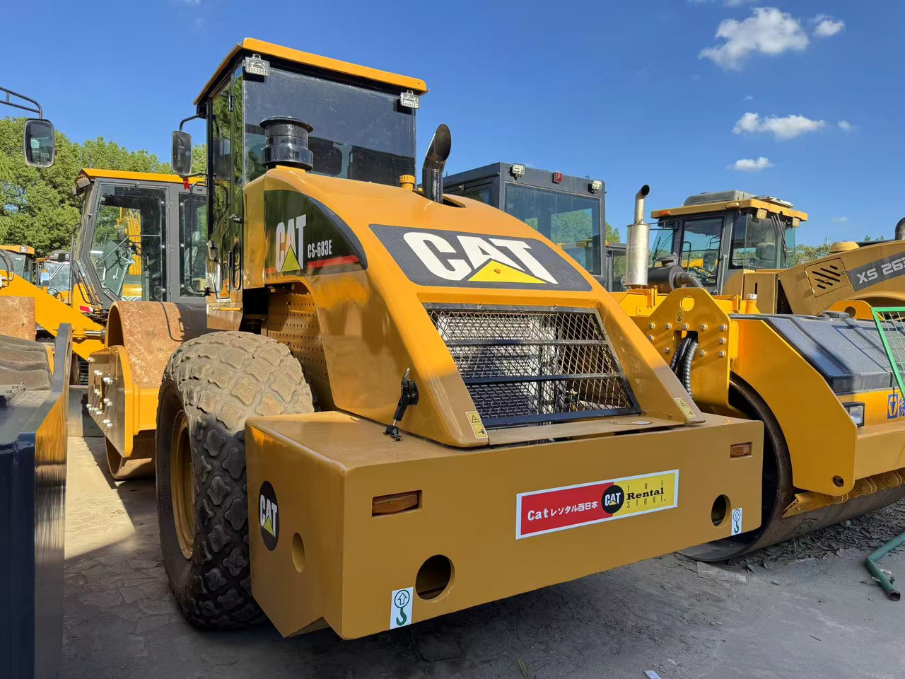 CATERPILLAR CS683E - Compactador de asfalto: foto 2 CATERPILLAR CS683E - Compactador de asfalto: foto 2