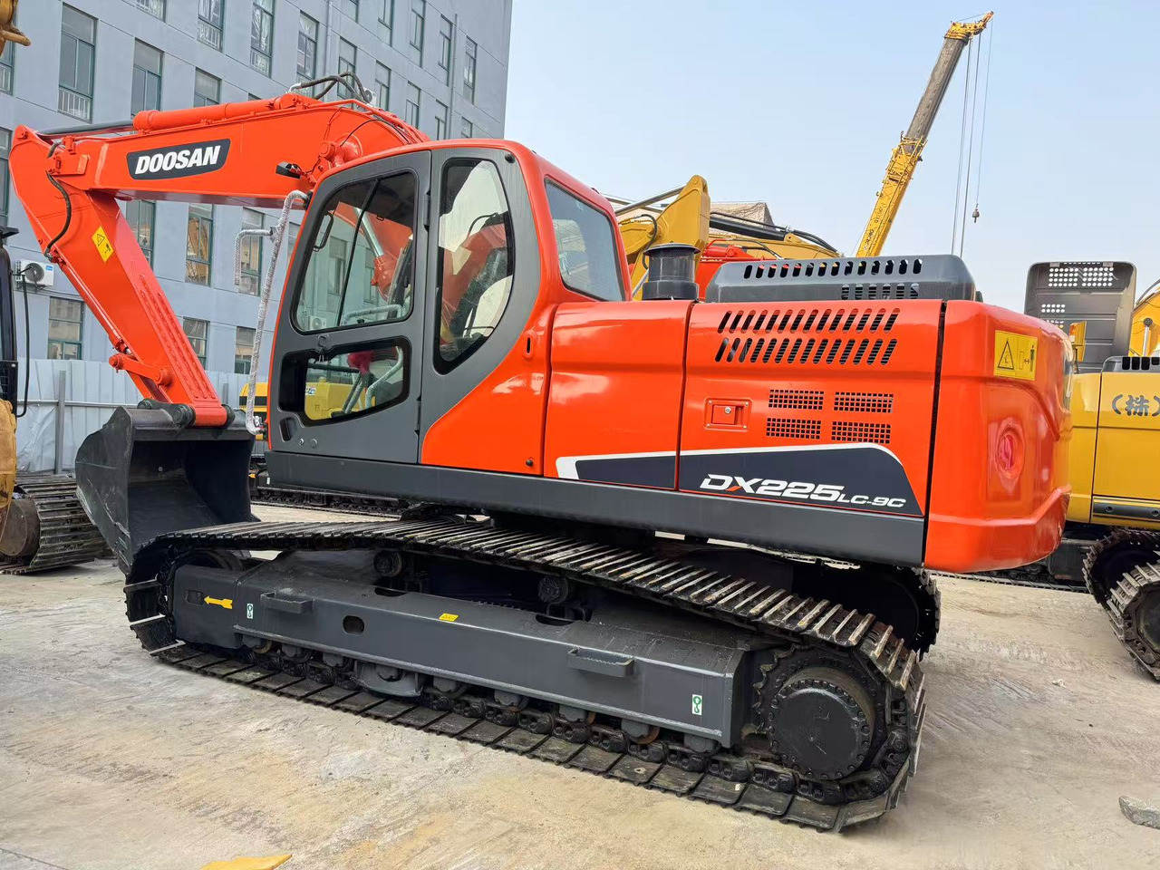 DOOSAN DX225 - Escavadora de rastos: foto 5 DOOSAN DX225 - Escavadora de rastos: foto 5
