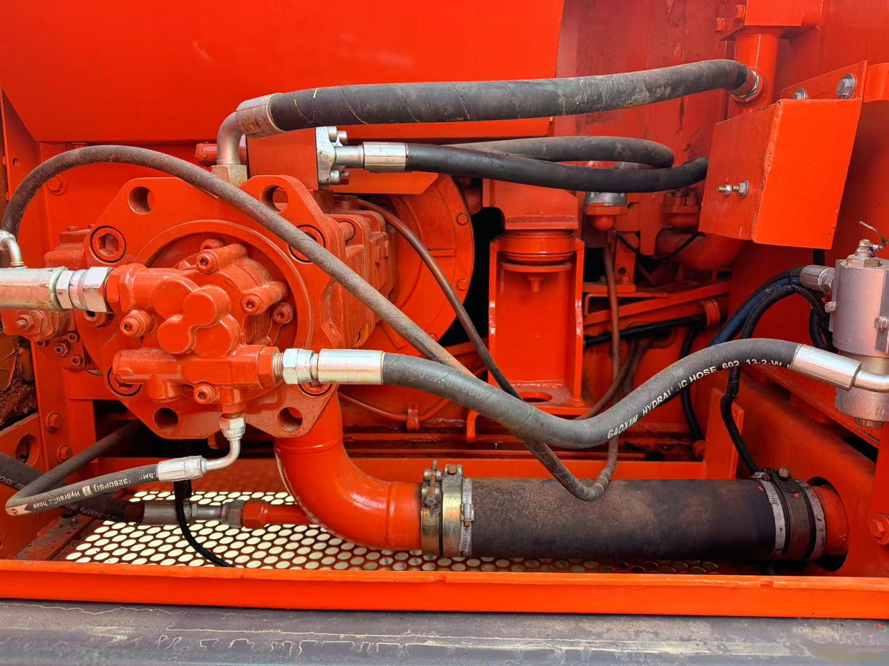 Escavadora de rastos DOOSAN DX225: foto 7