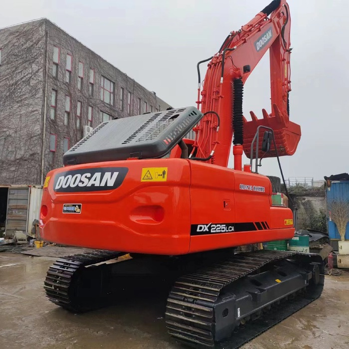 DOOSAN DX225LCA - Escavadora de rastos: foto 3 DOOSAN DX225LCA - Escavadora de rastos: foto 3