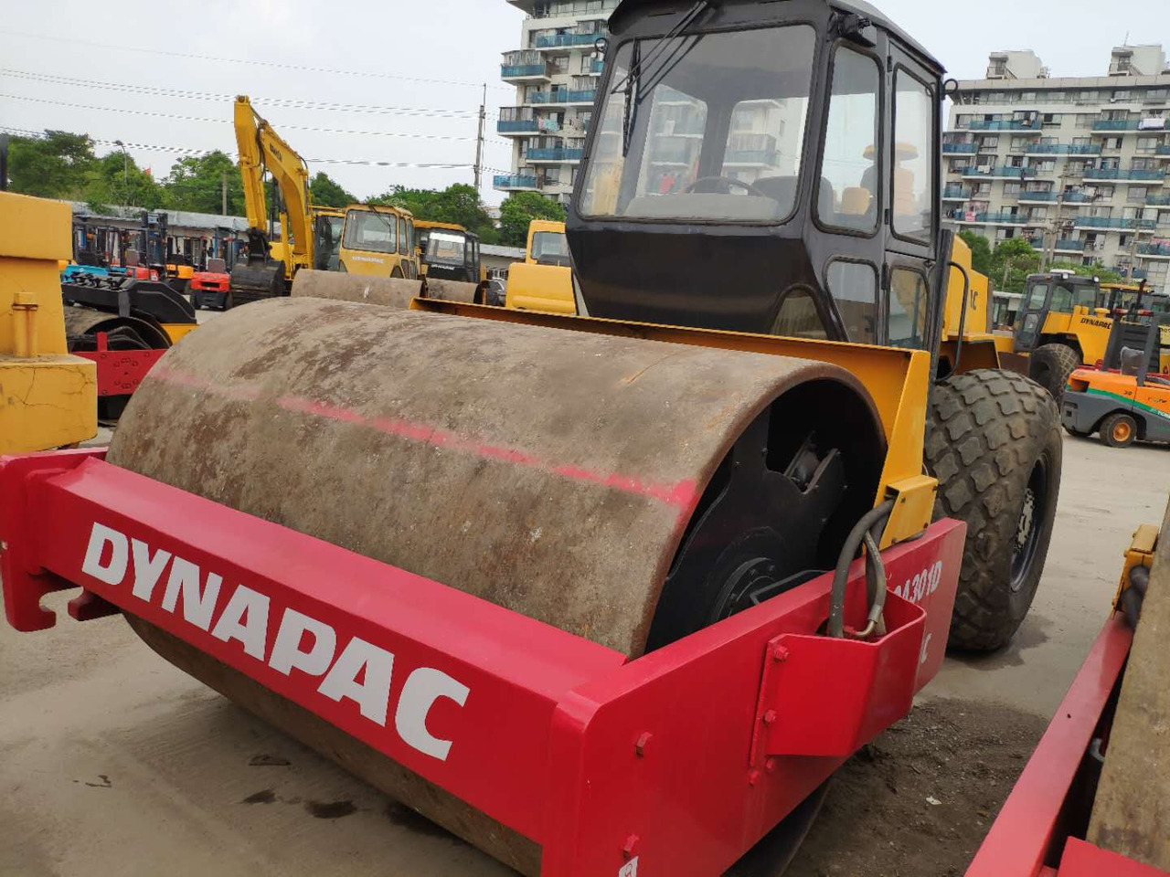 DYNAPAC CA301D - Compactador: foto 2 DYNAPAC CA301D - Compactador: foto 2