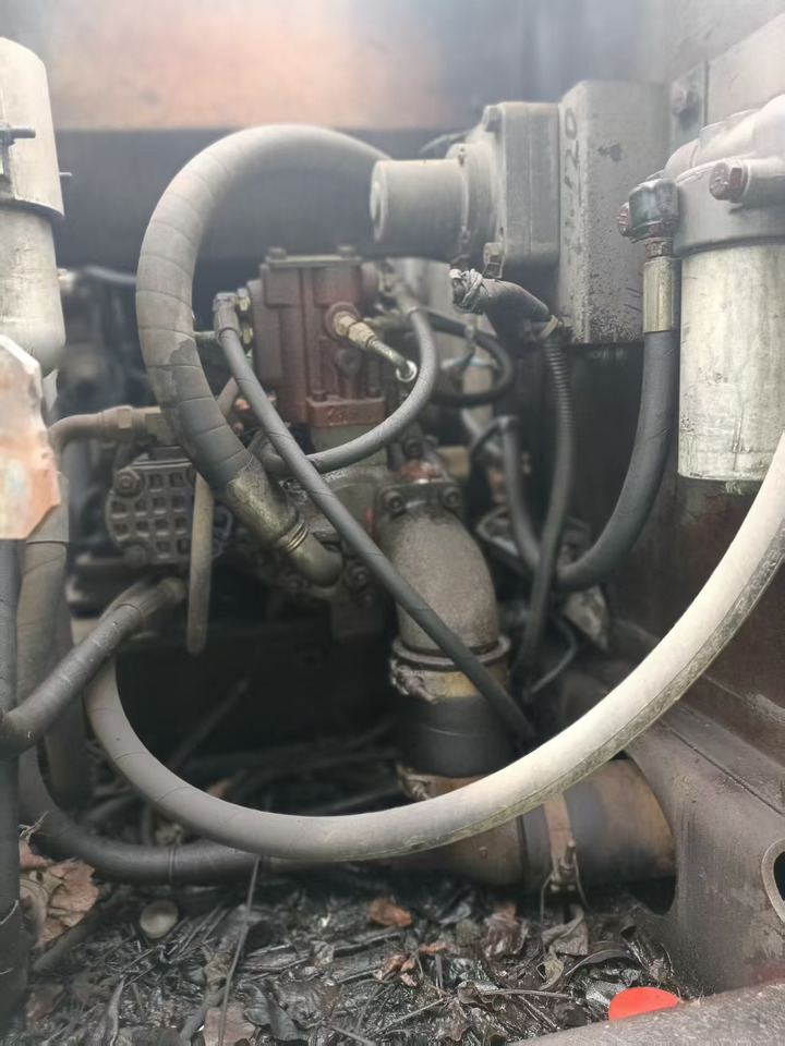 HITACHI EX100WD-2 - Escavadeira de rodas: foto 5 HITACHI EX100WD-2 - Escavadeira de rodas: foto 5