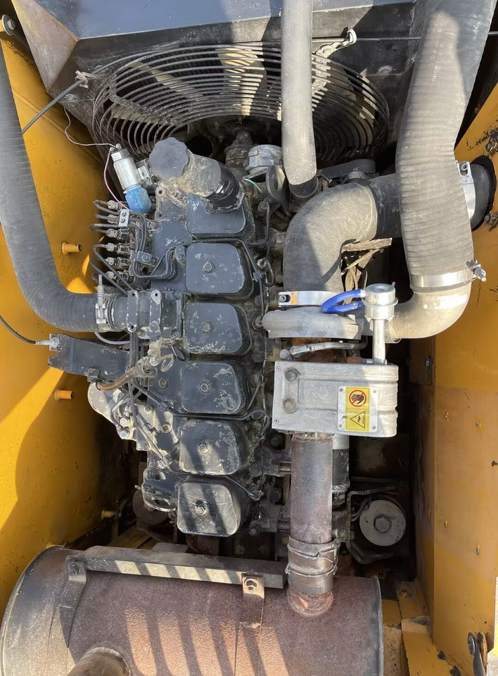 HYUNDAI 210W-9 - Escavadeira de rodas: foto 5 HYUNDAI 210W-9 - Escavadeira de rodas: foto 5