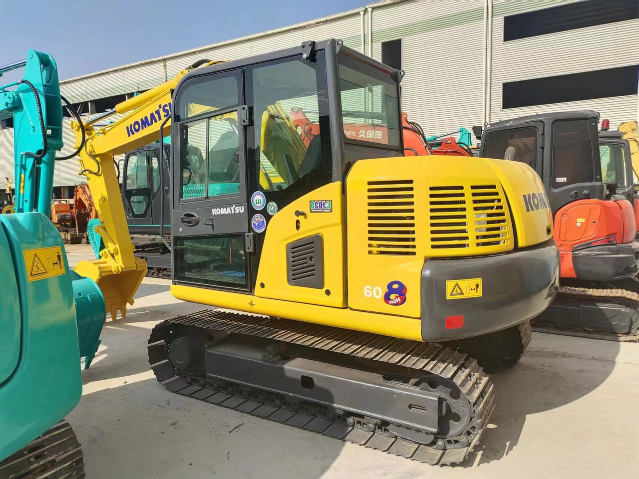 KOBELCO PC60 PC60-8 - Mini escavadeira: foto 5 KOBELCO PC60 PC60-8 - Mini escavadeira: foto 5
