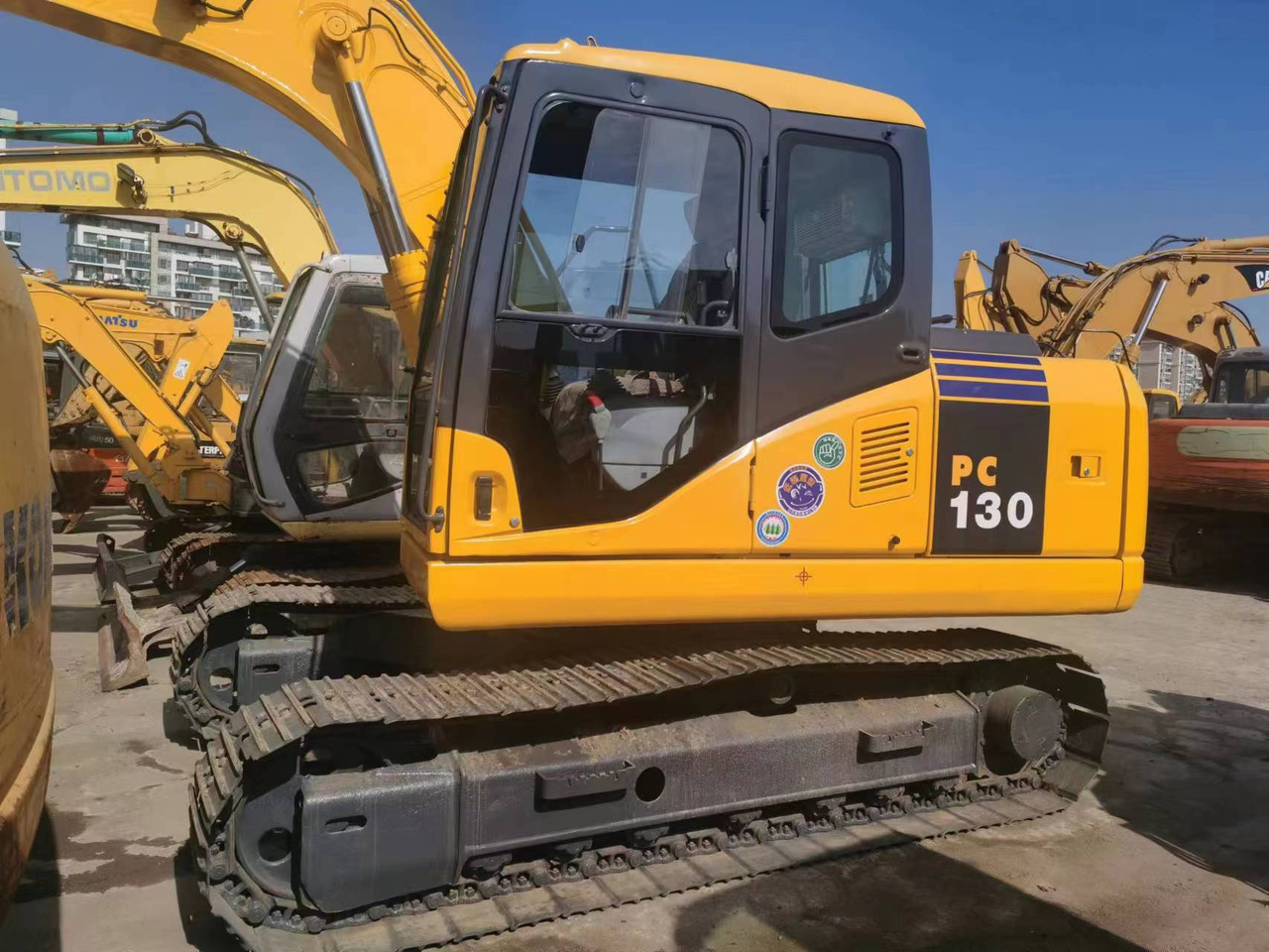 KOMATSU PC130-7 - Escavadora de rastos: foto 2 KOMATSU PC130-7 - Escavadora de rastos: foto 2