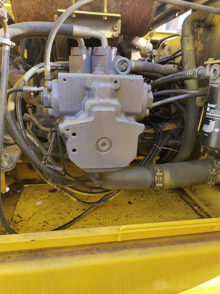 KOMATSU PC200-7 - Escavadora de rastos: foto 4 KOMATSU PC200-7 - Escavadora de rastos: foto 4