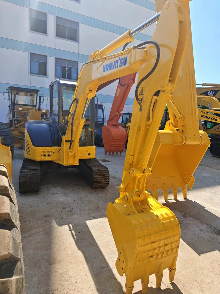 KOMATSU PC55MR - Mini escavadeira: foto 2 KOMATSU PC55MR - Mini escavadeira: foto 2