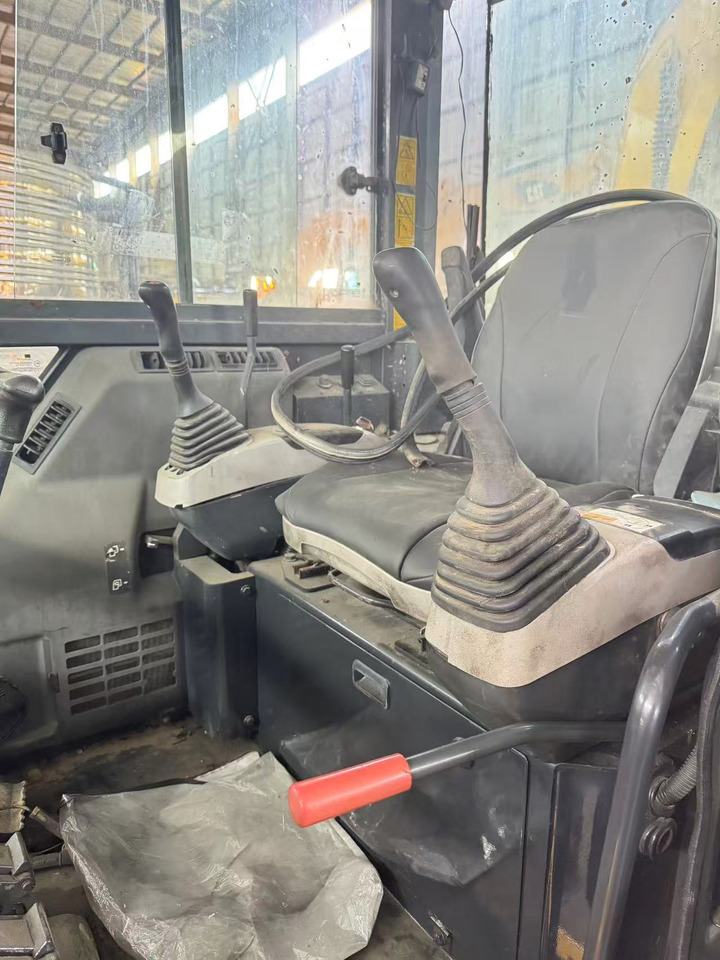 KOMATSU PC55MR - Mini escavadeira: foto 4 KOMATSU PC55MR - Mini escavadeira: foto 4