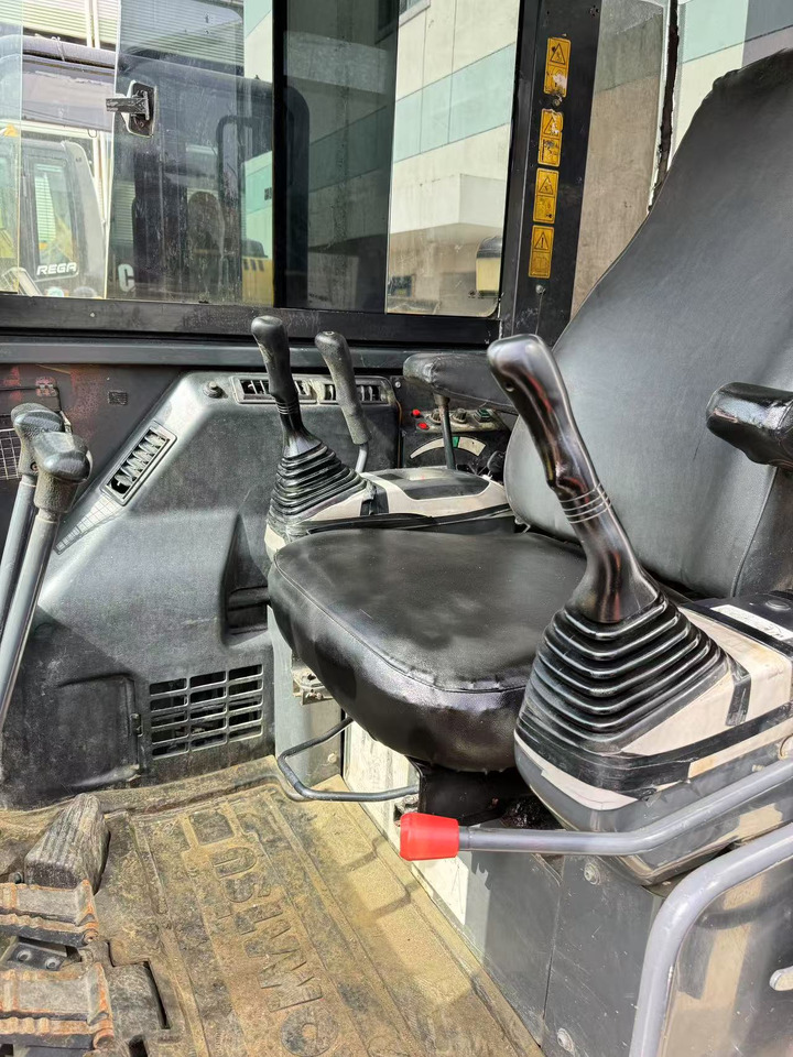 KOMATSU PC56-7 - Mini escavadeira: foto 3 KOMATSU PC56-7 - Mini escavadeira: foto 3