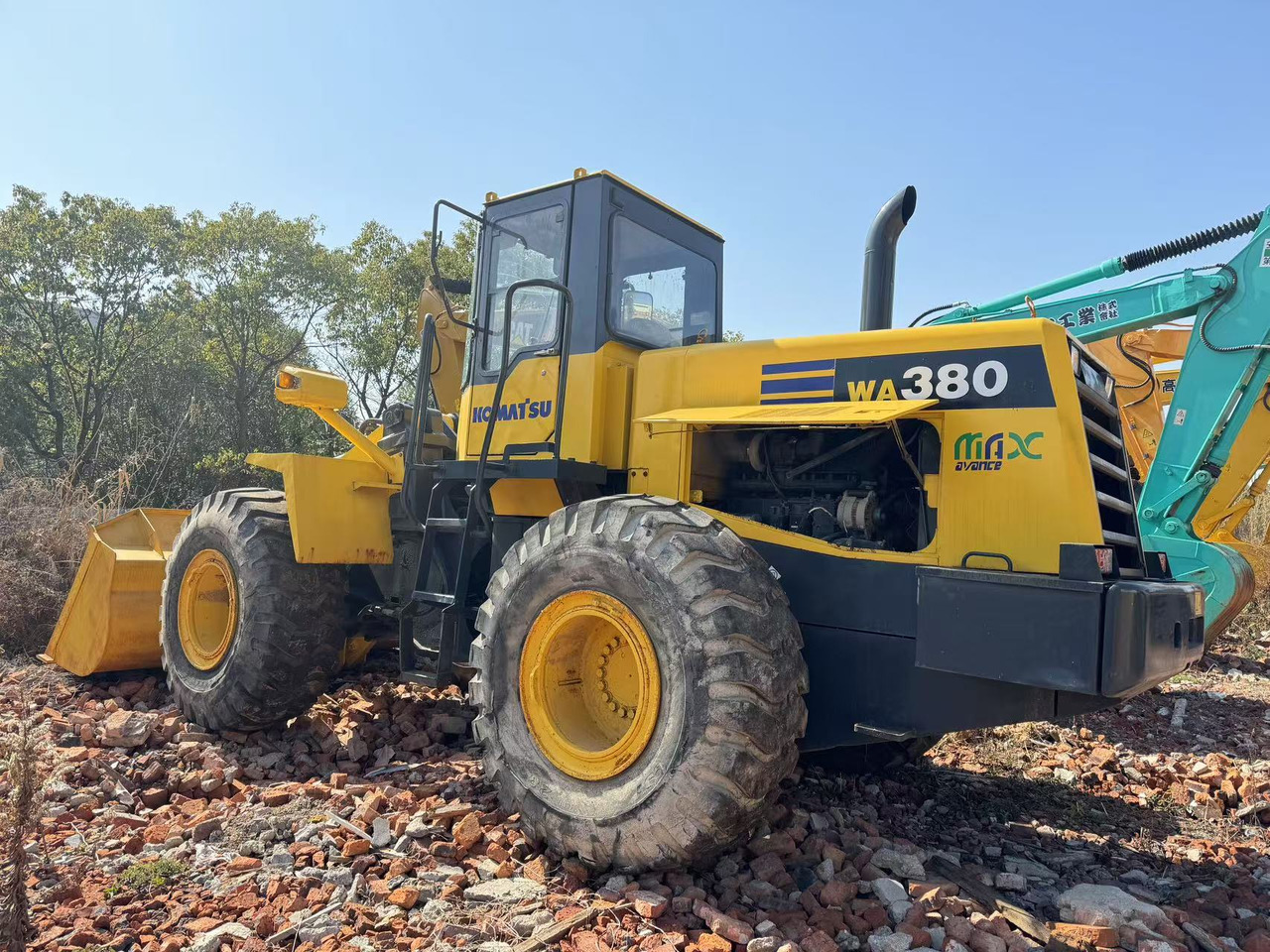 KOMATSU WA380 - Pá carregadora de rodas: foto 2 KOMATSU WA380 - Pá carregadora de rodas: foto 2