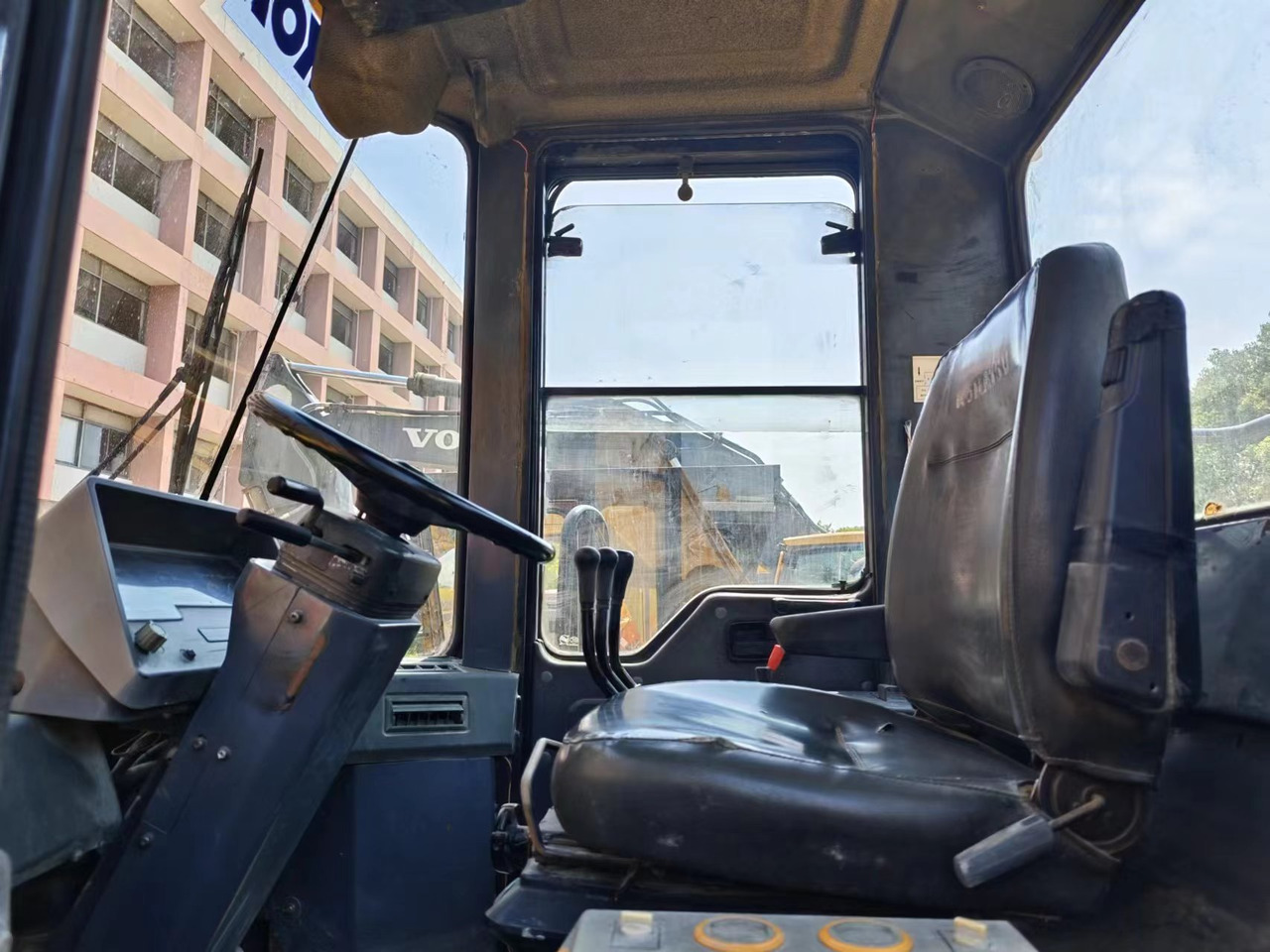 KOMATSU WA470-3 - Pá carregadora de rodas: foto 5 KOMATSU WA470-3 - Pá carregadora de rodas: foto 5