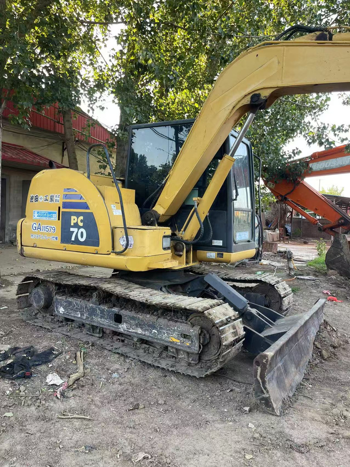 KOMATSU pc70-8 - Mini escavadeira: foto 1 KOMATSU pc70-8 - Mini escavadeira: foto 1