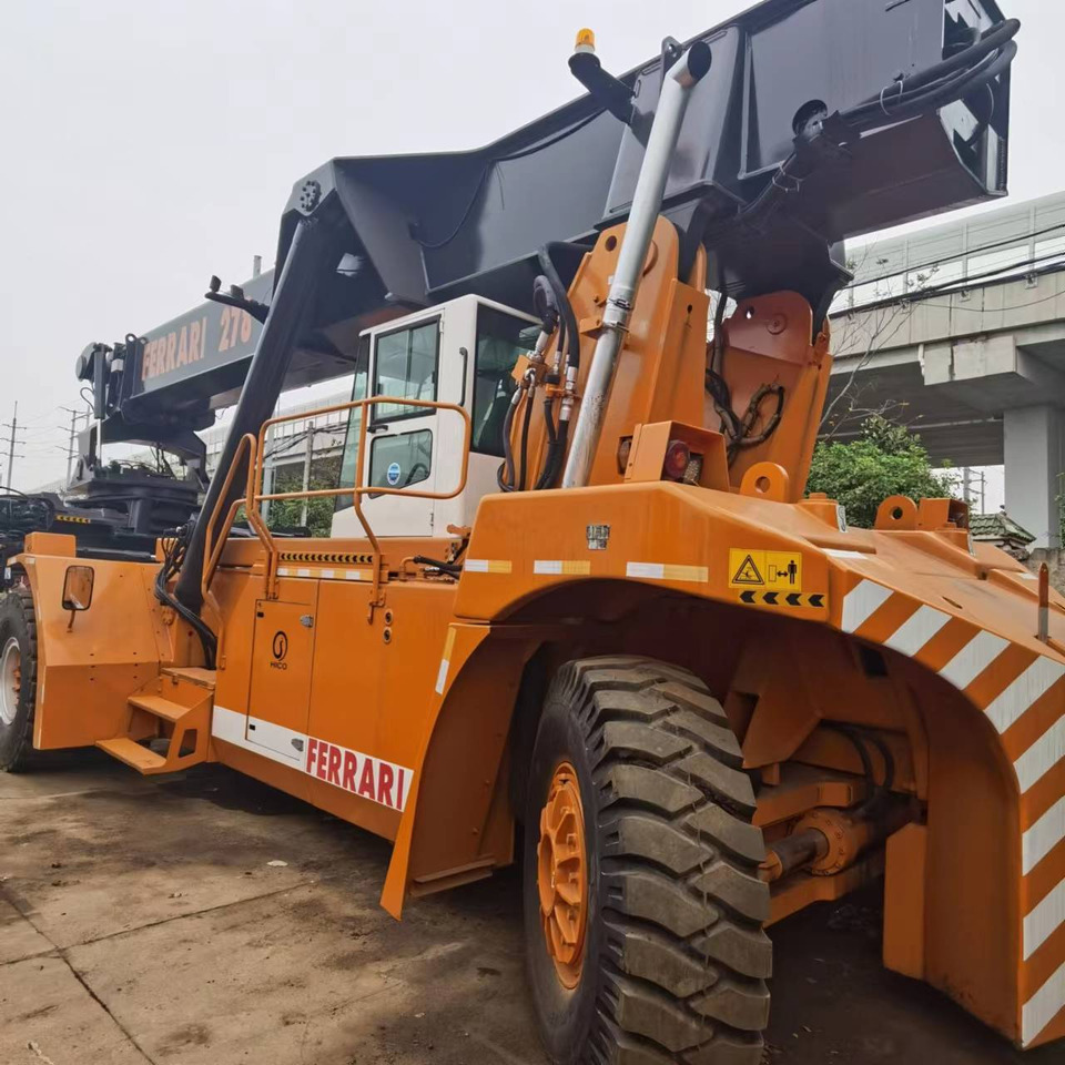 LIEBHERR 278 - Reachstacker porta contentores: foto 2 LIEBHERR 278 - Reachstacker porta contentores: foto 2
