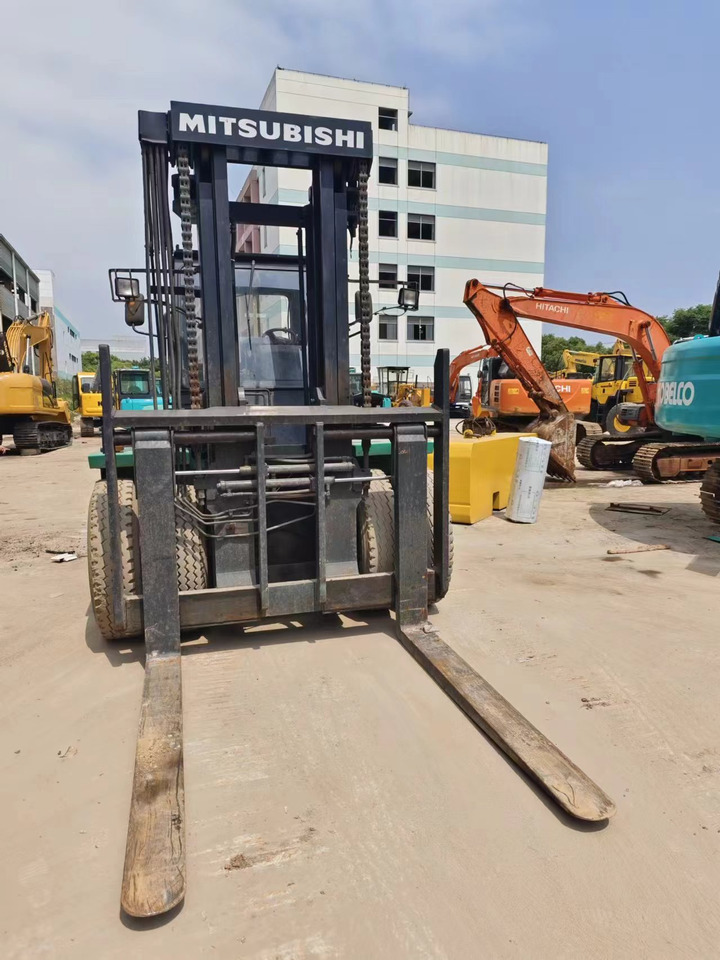 MITSUBISHI FD160 - Empilhadeira a diesel: foto 3 MITSUBISHI FD160 - Empilhadeira a diesel: foto 3