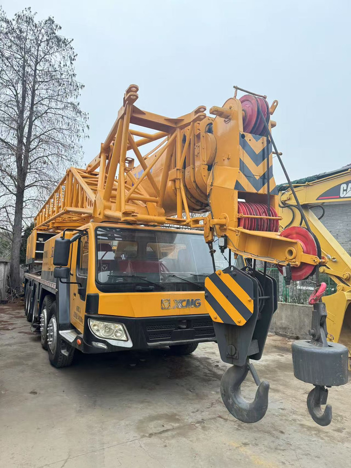 XCMG QY100K - Grua móvel: foto 1 XCMG QY100K - Grua móvel: foto 1