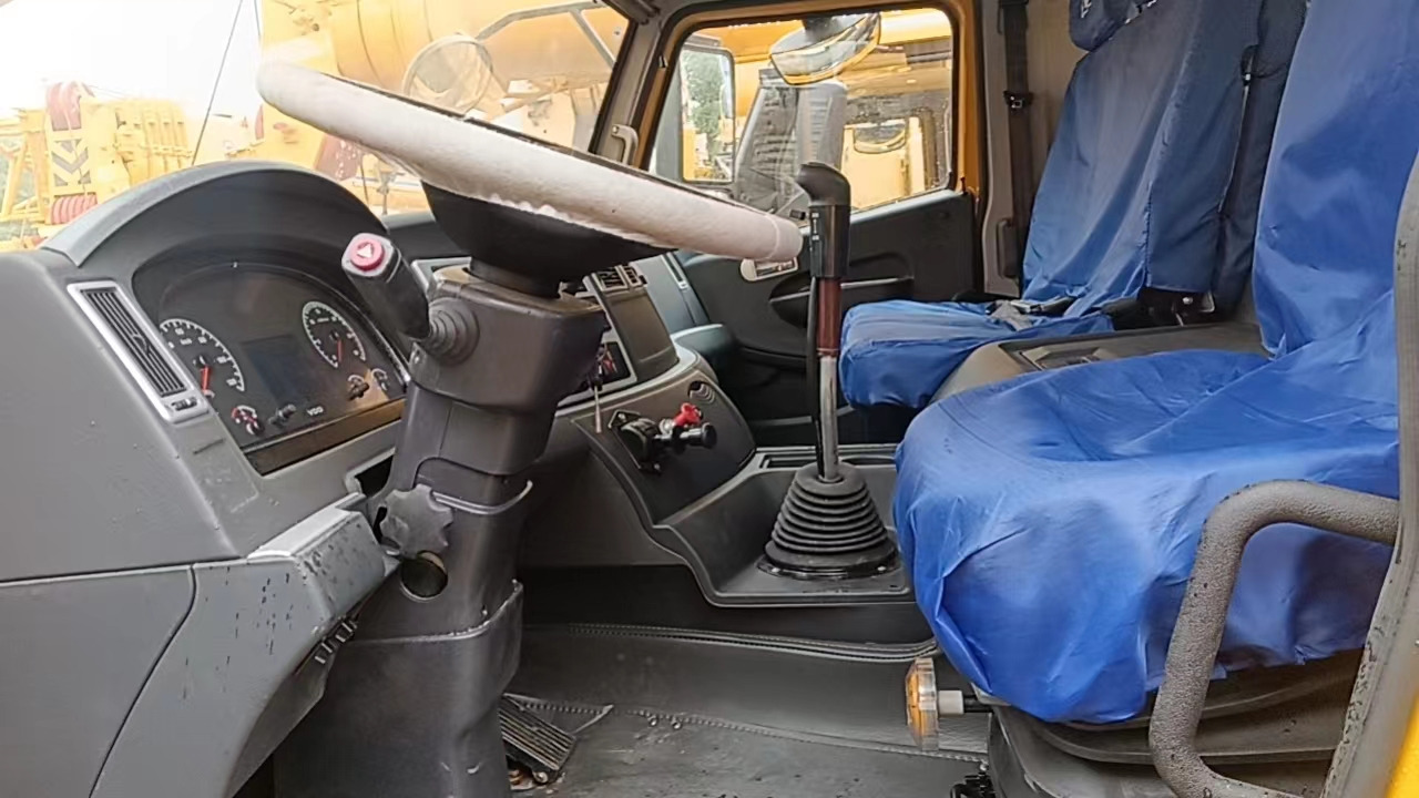 XCMG QY55K QY50K QY70K QY100K original XCMG made in China - Grua móvel: foto 5 XCMG QY55K QY50K QY70K QY100K original XCMG made in China - Grua móvel: foto 5