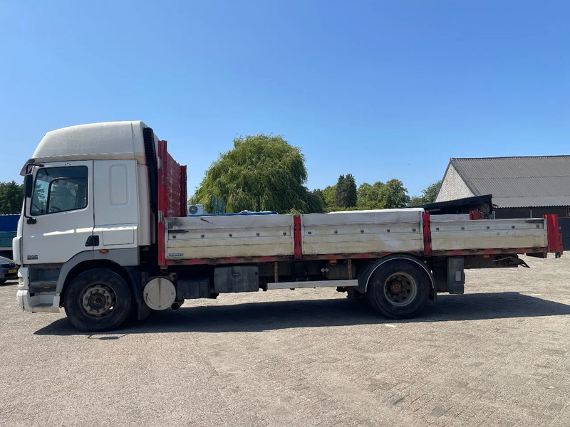 DAF CF 85 FLATBED TRUCK - Camião de caixa aberta/ Plataforma: foto 5 DAF CF 85 FLATBED TRUCK - Camião de caixa aberta/ Plataforma: foto 5